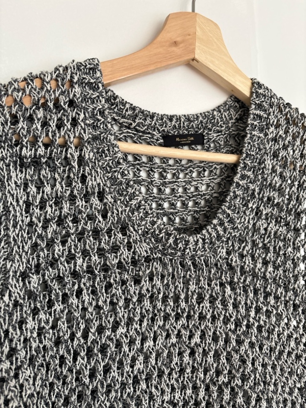 Massimo Dutti Black & White Open Knit Vest
